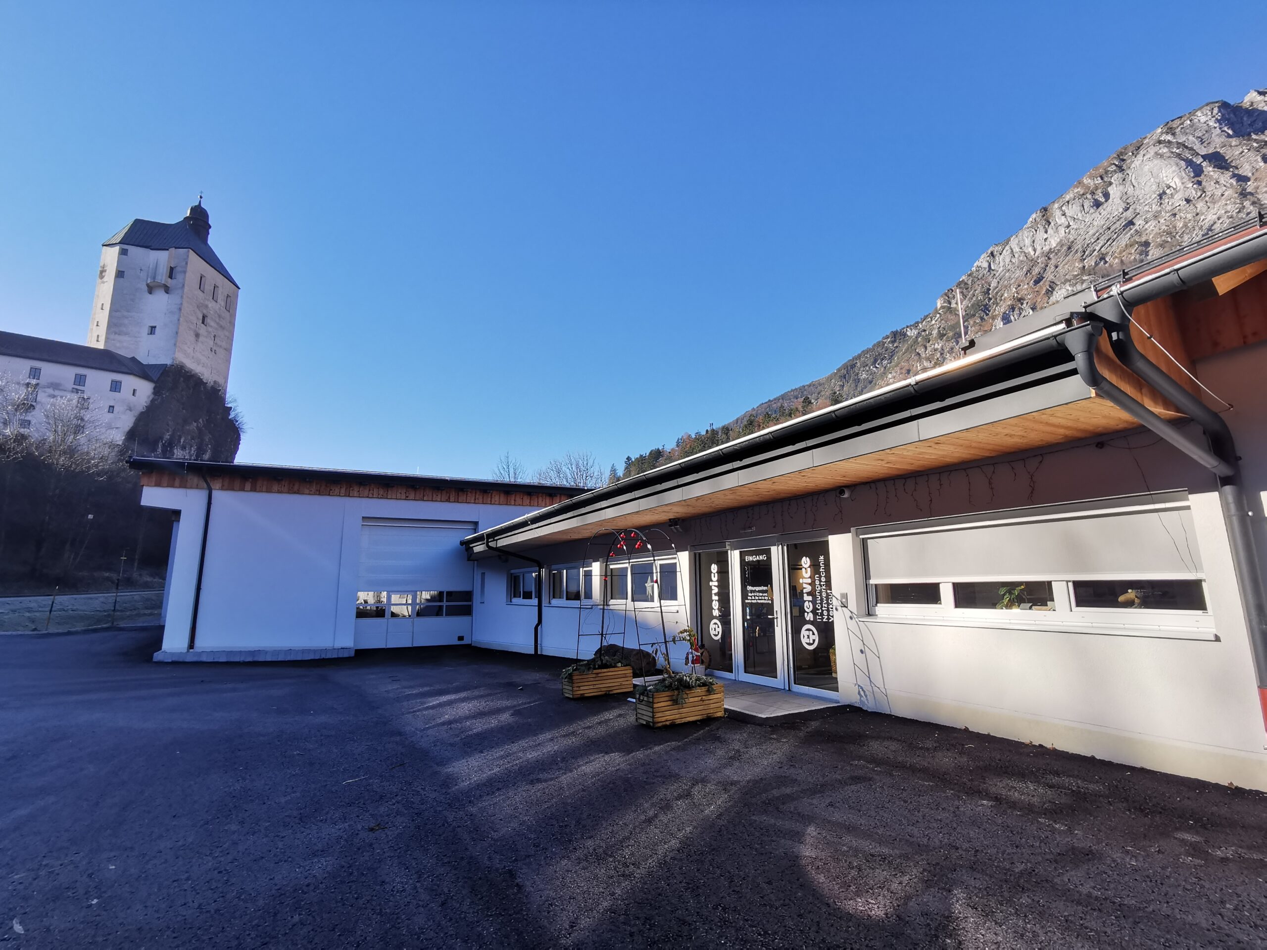 MT Service GmbH & Co KG – Team/Logo